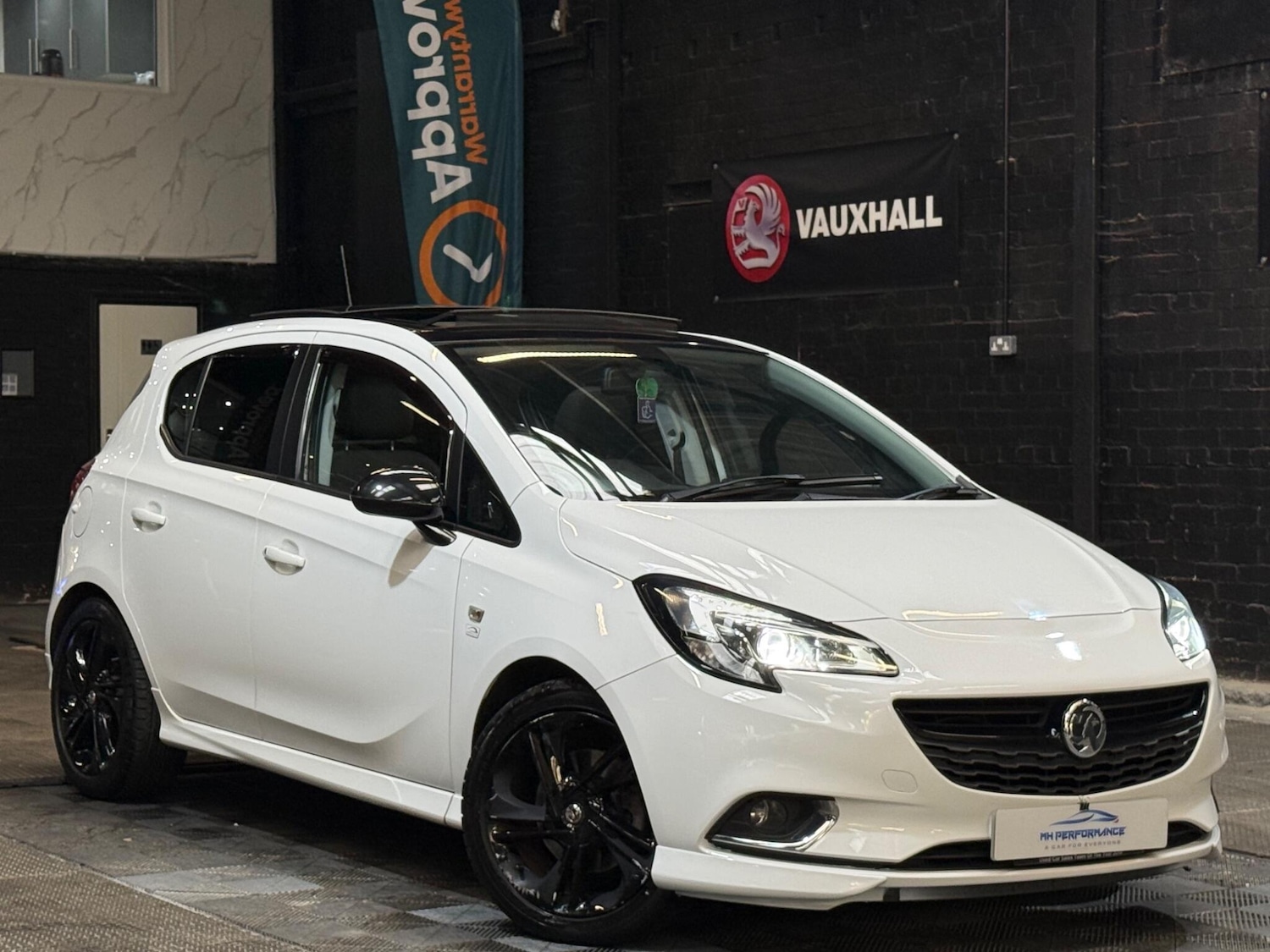 Used Vauxhall Corsa 2015 for sale - 76072802: Photo 3