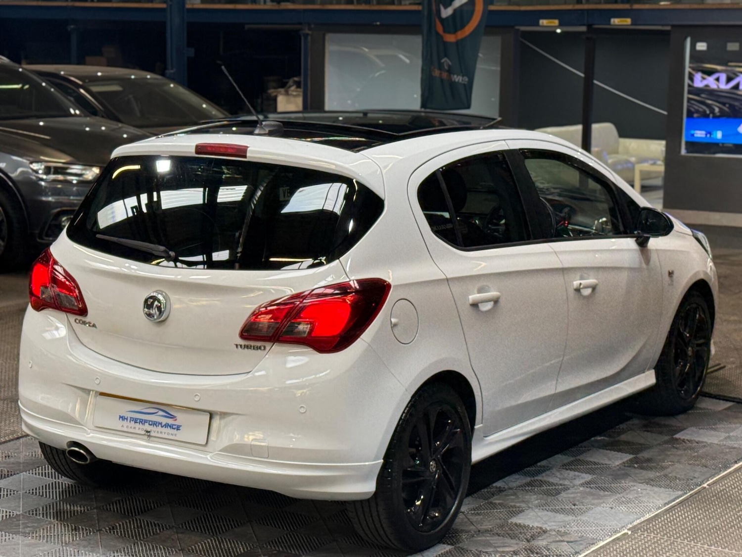 Used Vauxhall Corsa 2015 for sale - 76072802: Photo 32