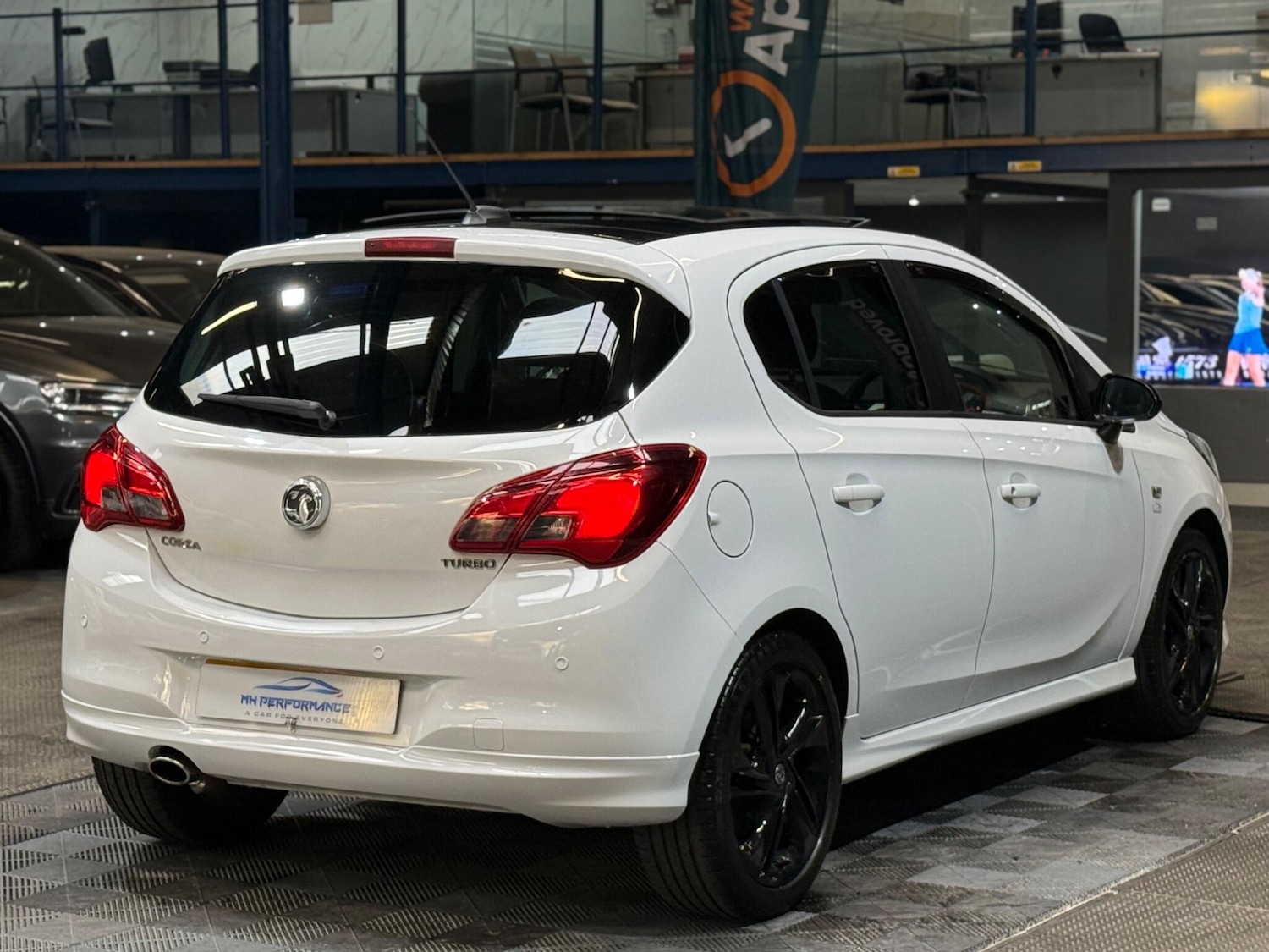 Used Vauxhall Corsa 2015 for sale - 76072802: Photo 4