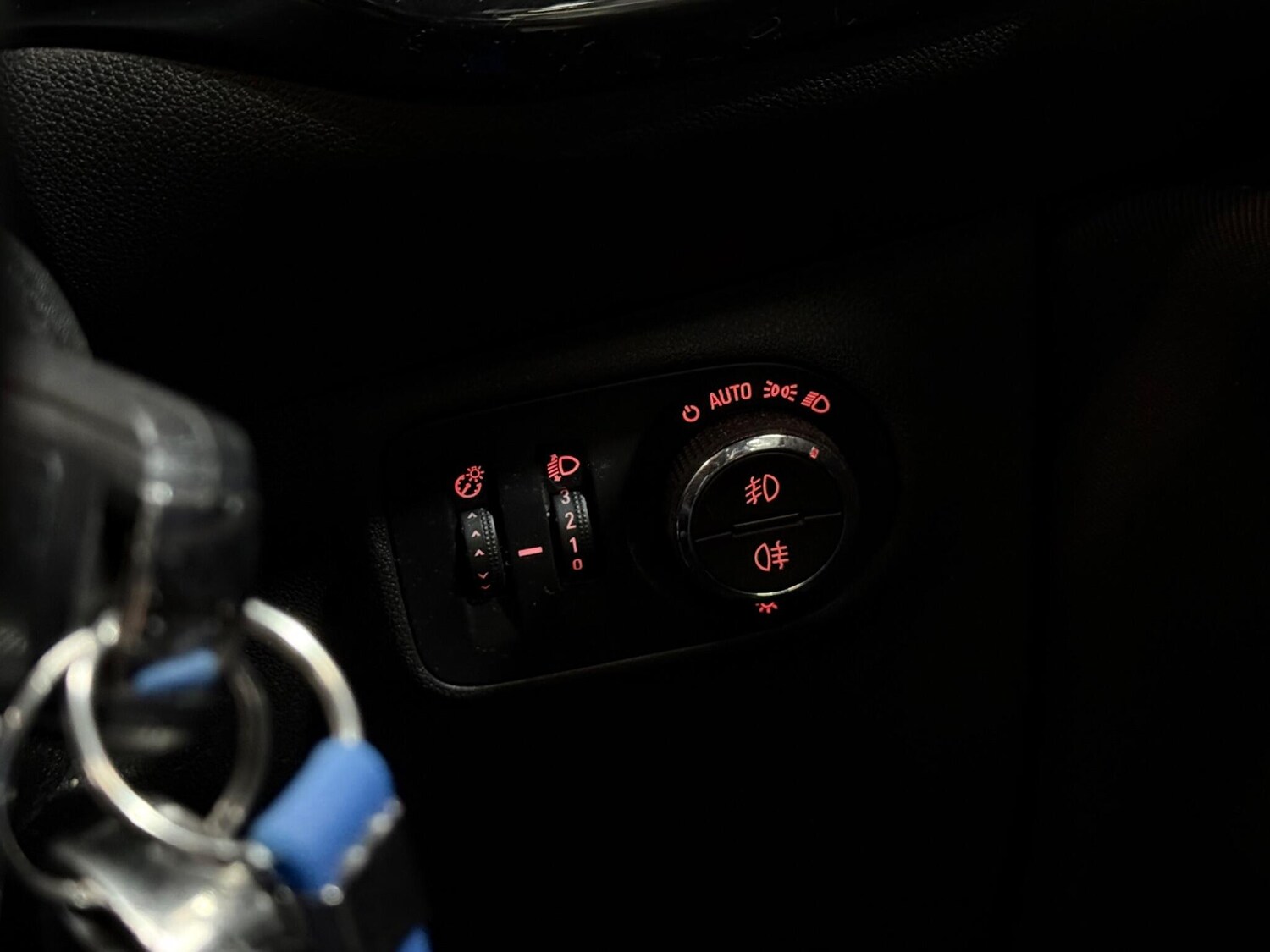 Used Vauxhall Corsa 2015 for sale - 76072802: Photo 41