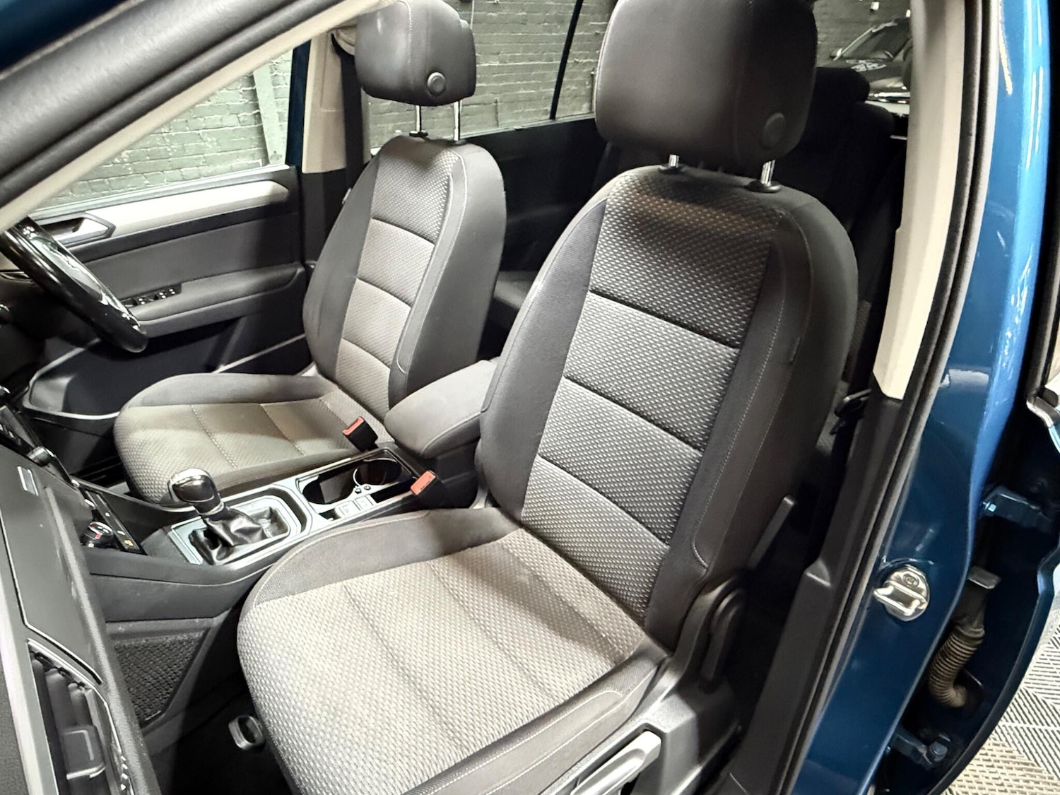 Used Volkswagen Touran 2017 for sale - 76498862: Photo 23