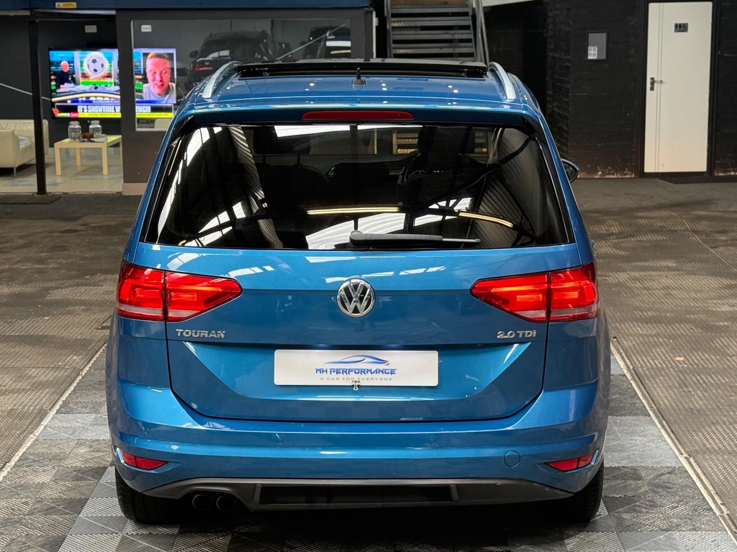 Used Volkswagen Touran 2017 for sale - 76498862: Photo 24