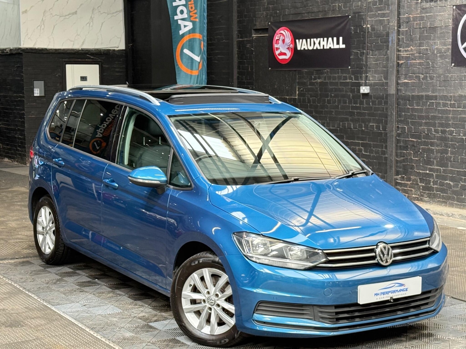 Used Volkswagen Touran 2017 for sale - 76498862: Photo 30