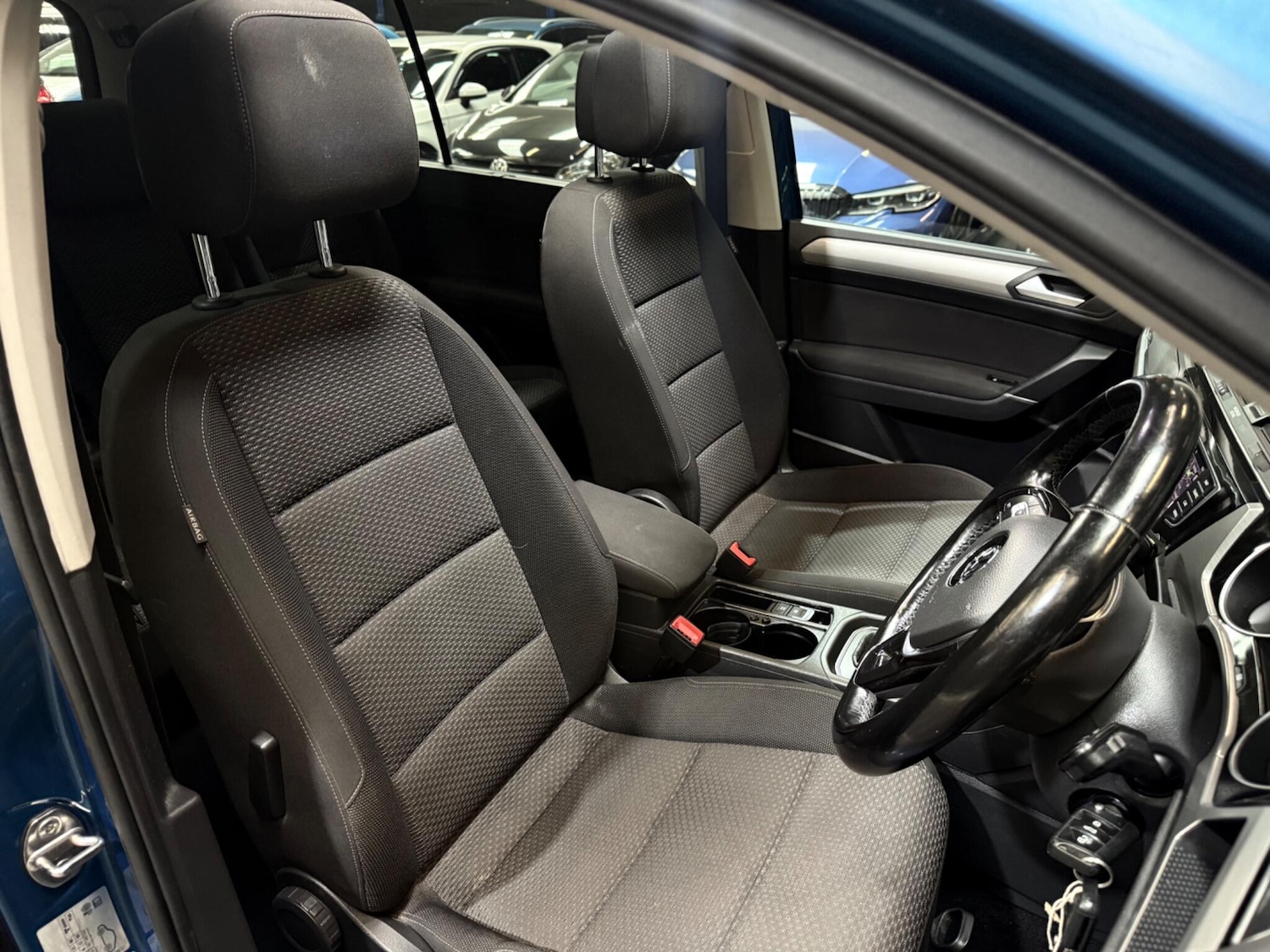 Used Volkswagen Touran 2017 for sale - 76498862: Photo 39