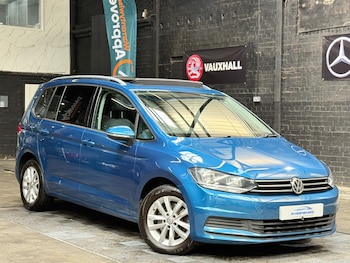 Used Volkswagen Touran 2017 for sale - 76498862: Photo