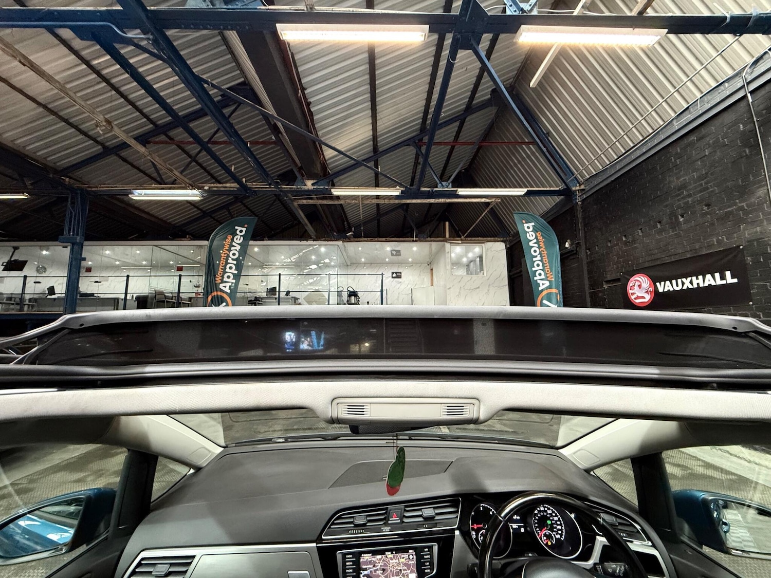 Used Volkswagen Touran 2017 for sale - 76498862: Photo 49