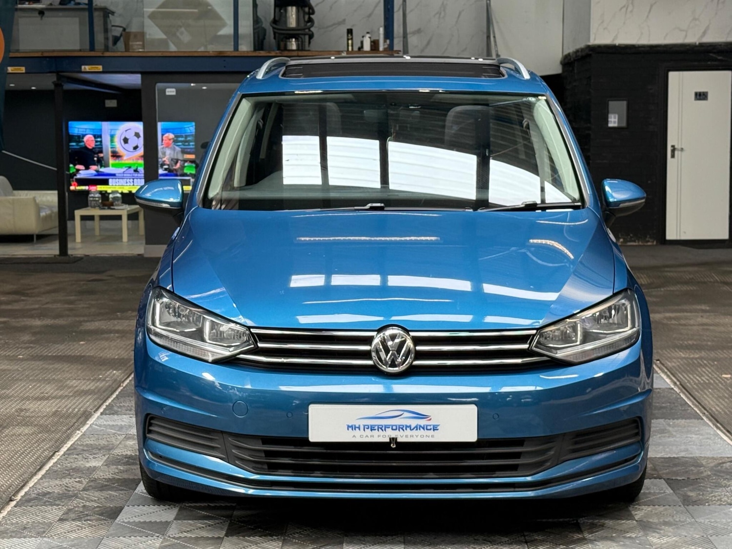 Used Volkswagen Touran 2017 for sale - 76498862: Photo 54