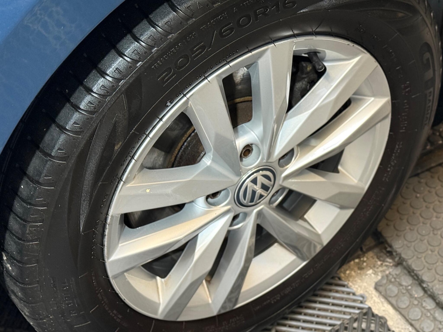 Used Volkswagen Touran 2017 for sale - 76498862: Photo 68