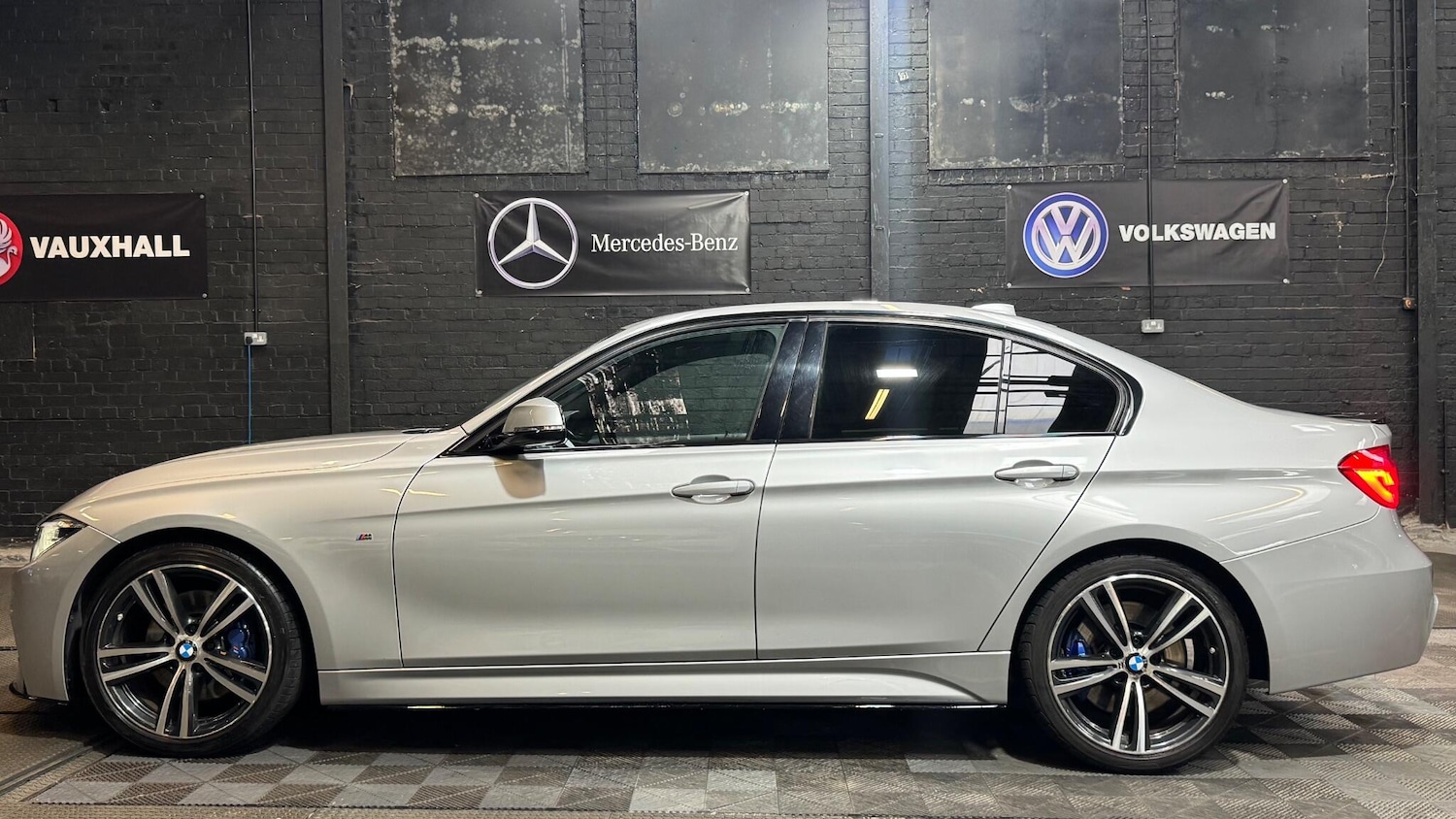 Used BMW 3 Series 2017 for sale - 78085932: Photo 10