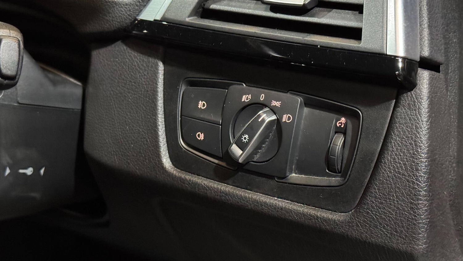 Used BMW 3 Series 2017 for sale - 78085932: Photo 33