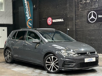 Used Volkswagen Golf 2019 for sale - 76898237: Photo