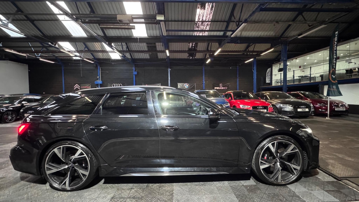 Used Audi RS6 Avant for sale - 77203364: Photo 32