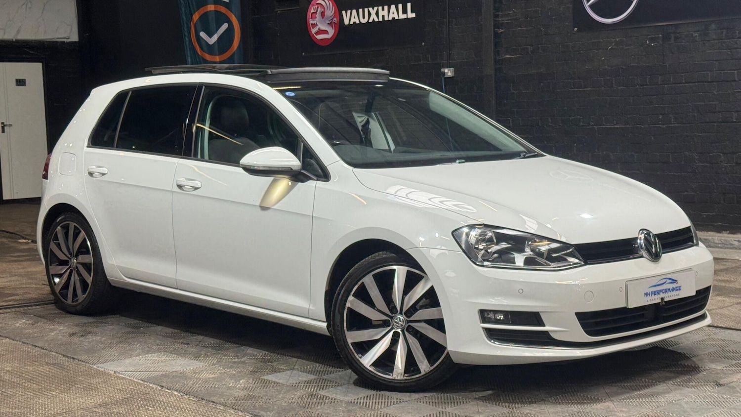Used Volkswagen Golf 2017 for sale - 77612245: Photo 14