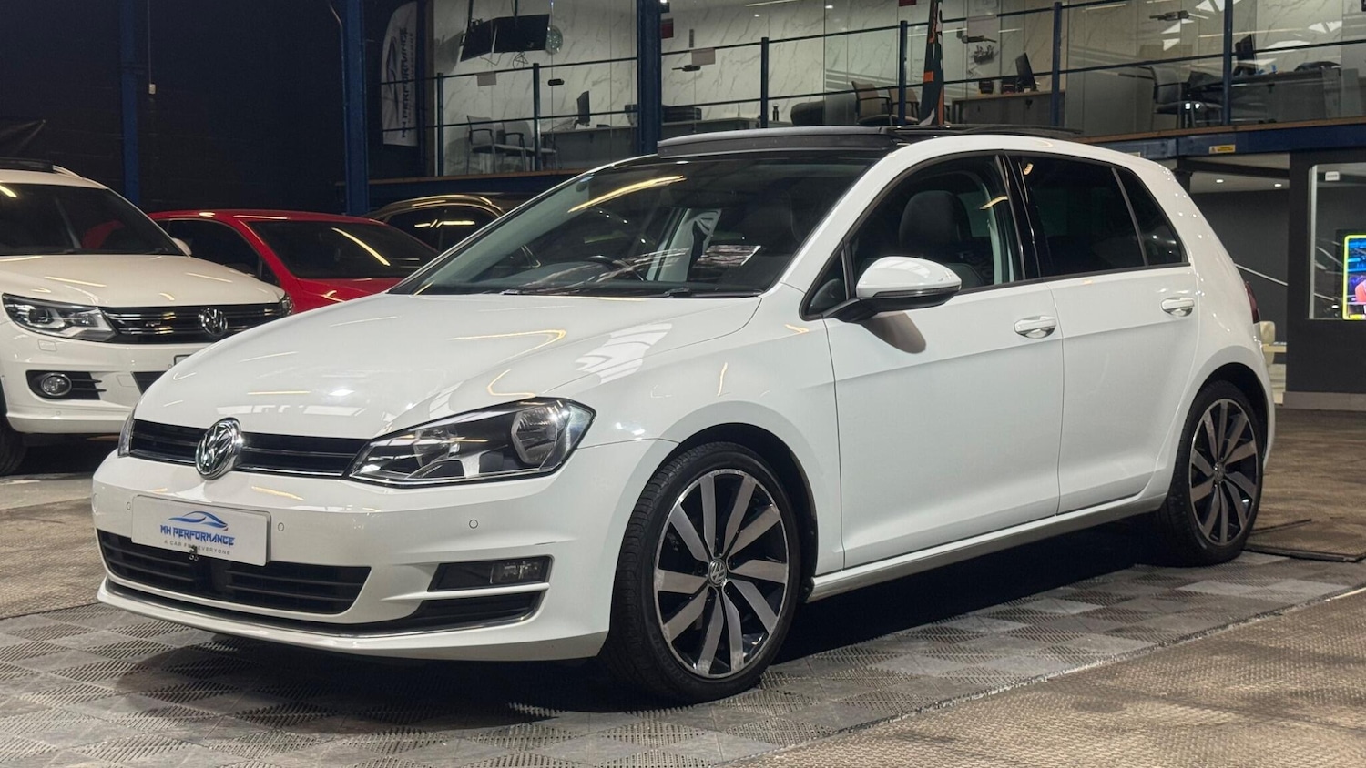 Used Volkswagen Golf 2017 for sale - 77612245: Photo 17