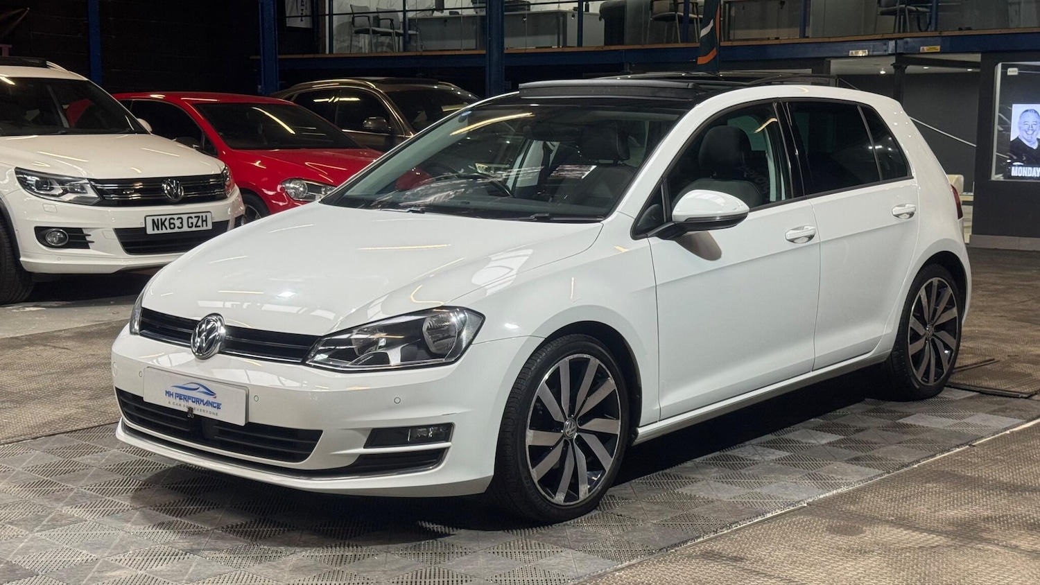 Used Volkswagen Golf 2017 for sale - 77612245: Photo 19