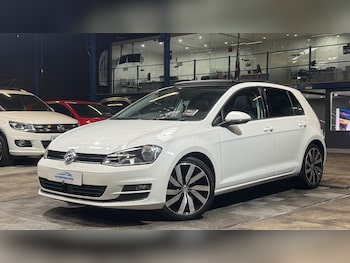 Used Volkswagen Golf 2017 for sale - 77612245: Photo