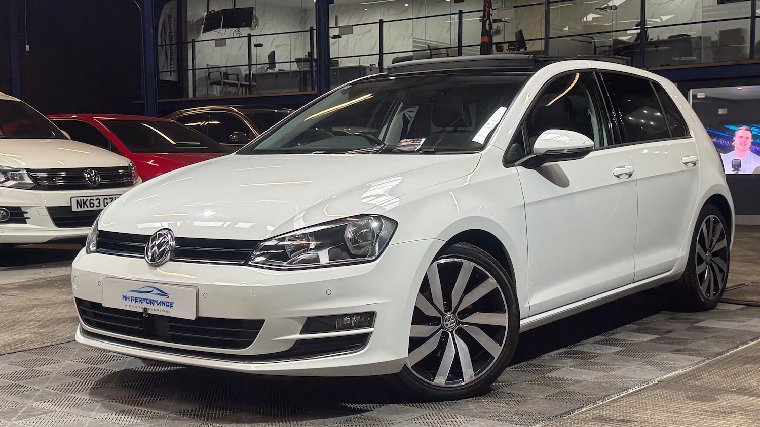 Used Volkswagen Golf 2017 for sale - 77612245: Photo 5