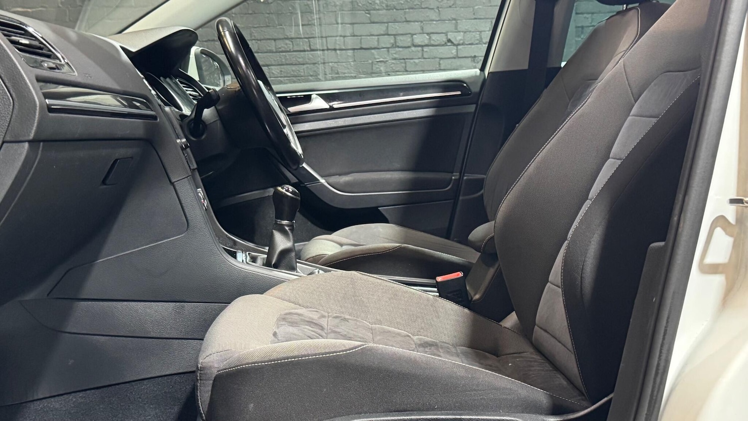 Used Volkswagen Golf 2017 for sale - 77612245: Photo 53