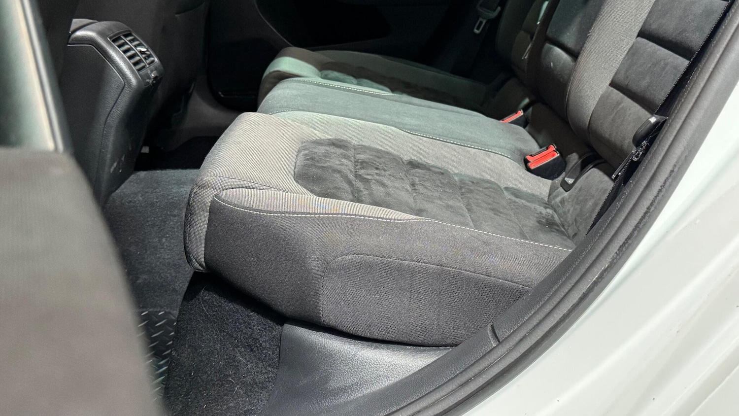 Used Volkswagen Golf 2017 for sale - 77612245: Photo 58