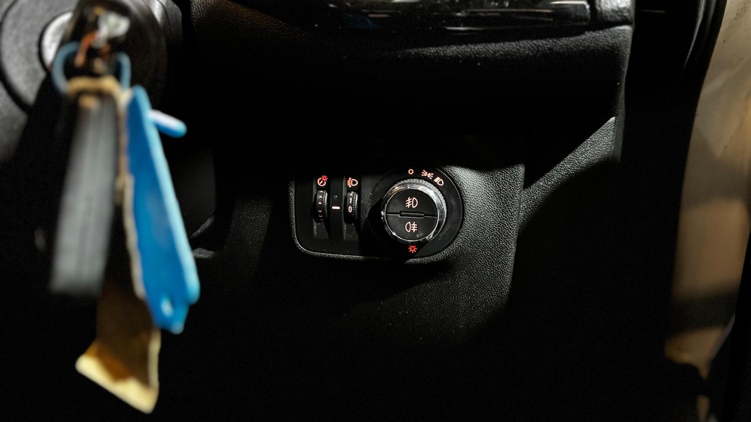 Used Vauxhall Corsa 2015 for sale - 77376691: Photo 26