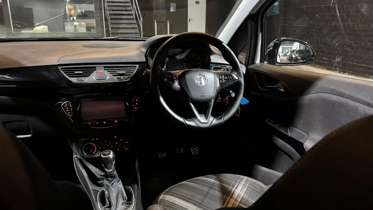 Used Vauxhall Corsa 2015 for sale - 77376691: Photo 28