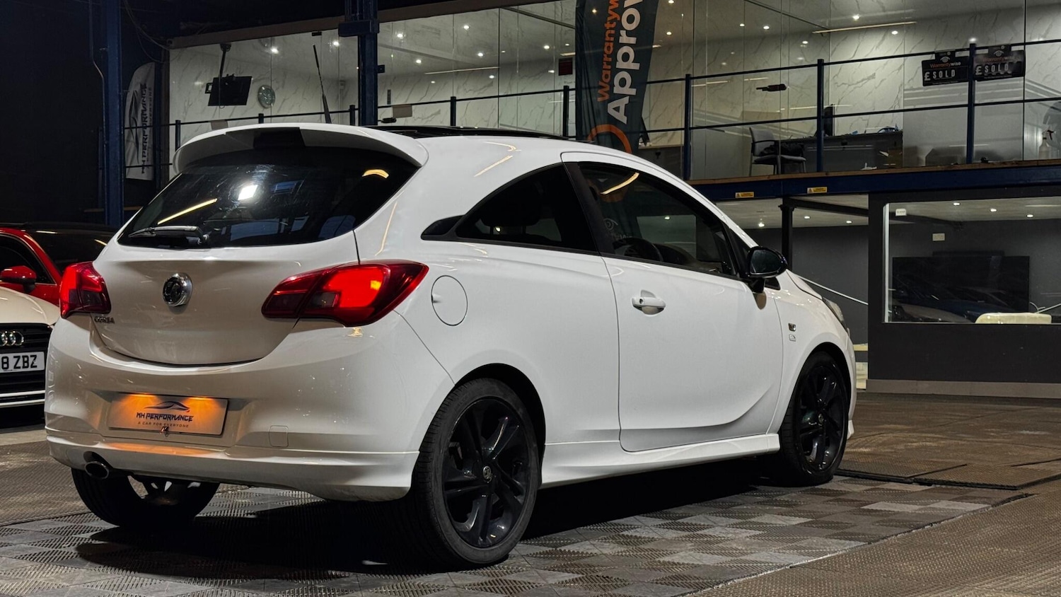 Used Vauxhall Corsa 2015 for sale - 77376691: Photo 8