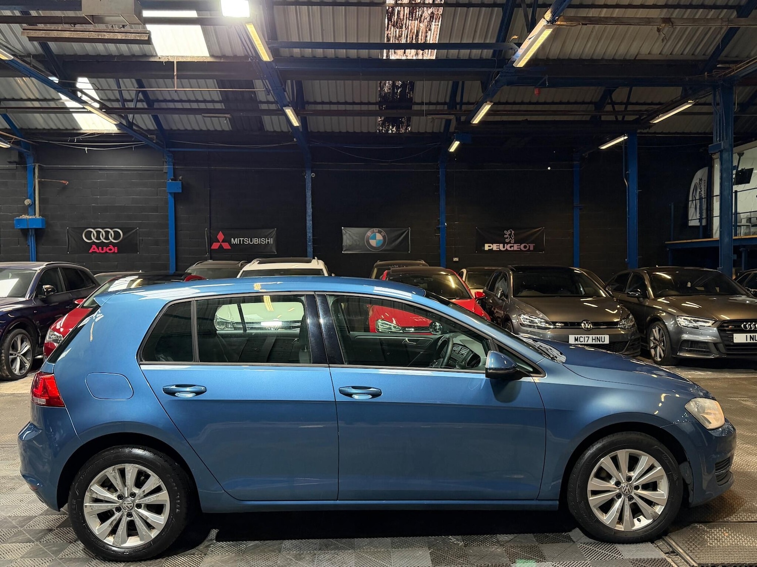Used Volkswagen Golf 2013 for sale - 76899701: Photo 10