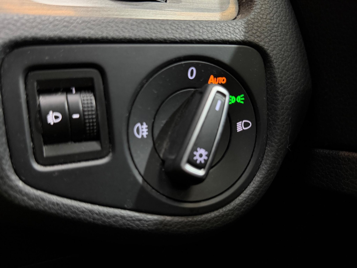 Used Volkswagen Golf 2013 for sale - 76899701: Photo 27