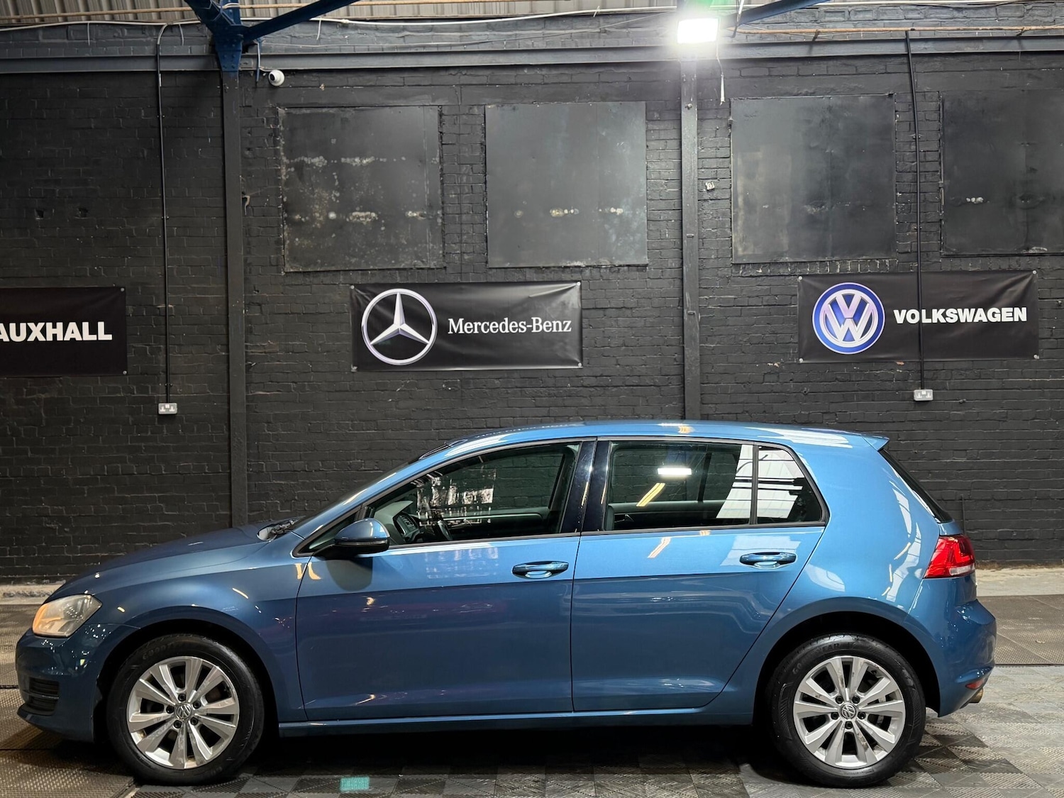 Used Volkswagen Golf 2013 for sale - 76899701: Photo 32