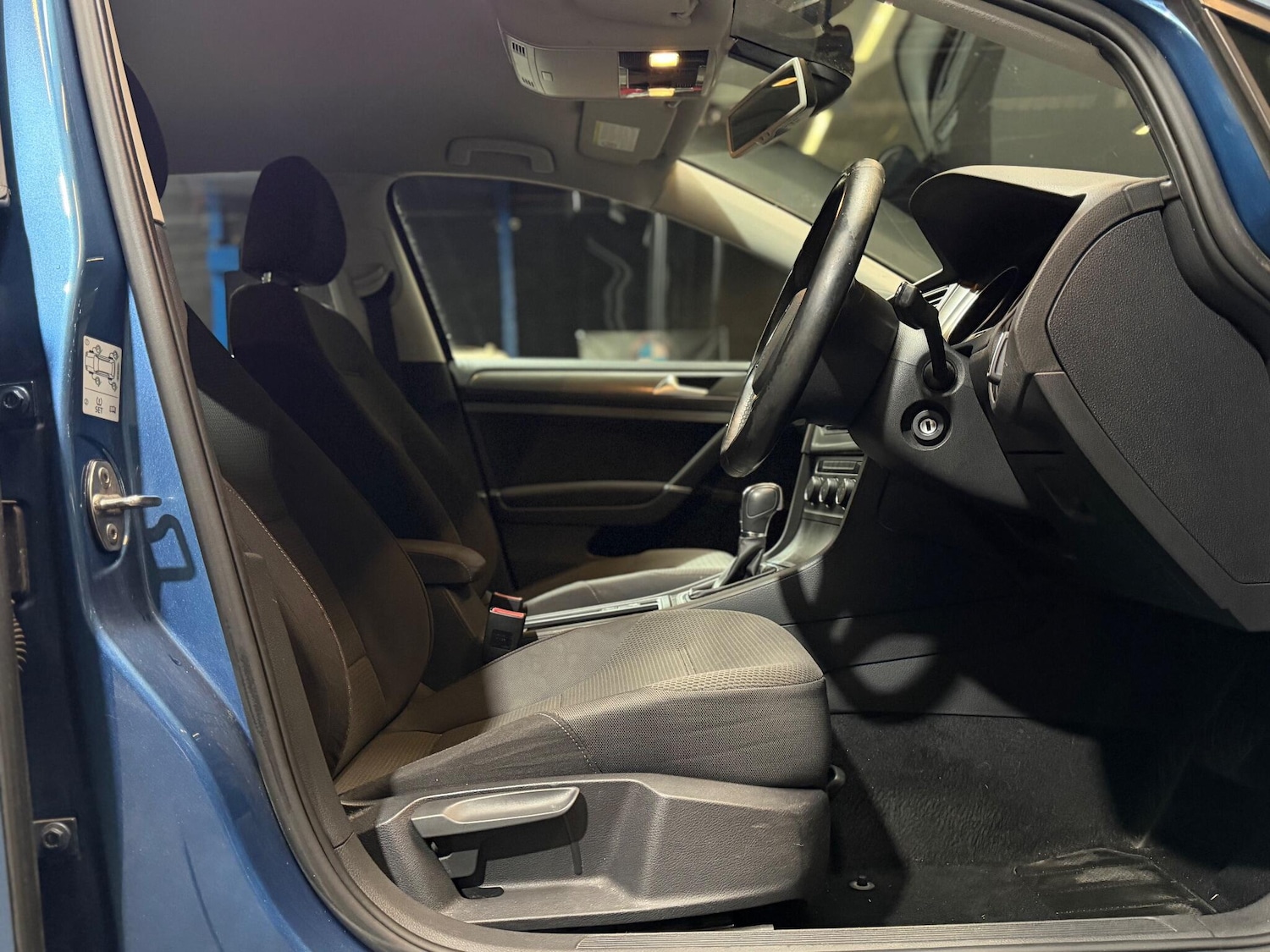 Used Volkswagen Golf 2013 for sale - 76899701: Photo 41