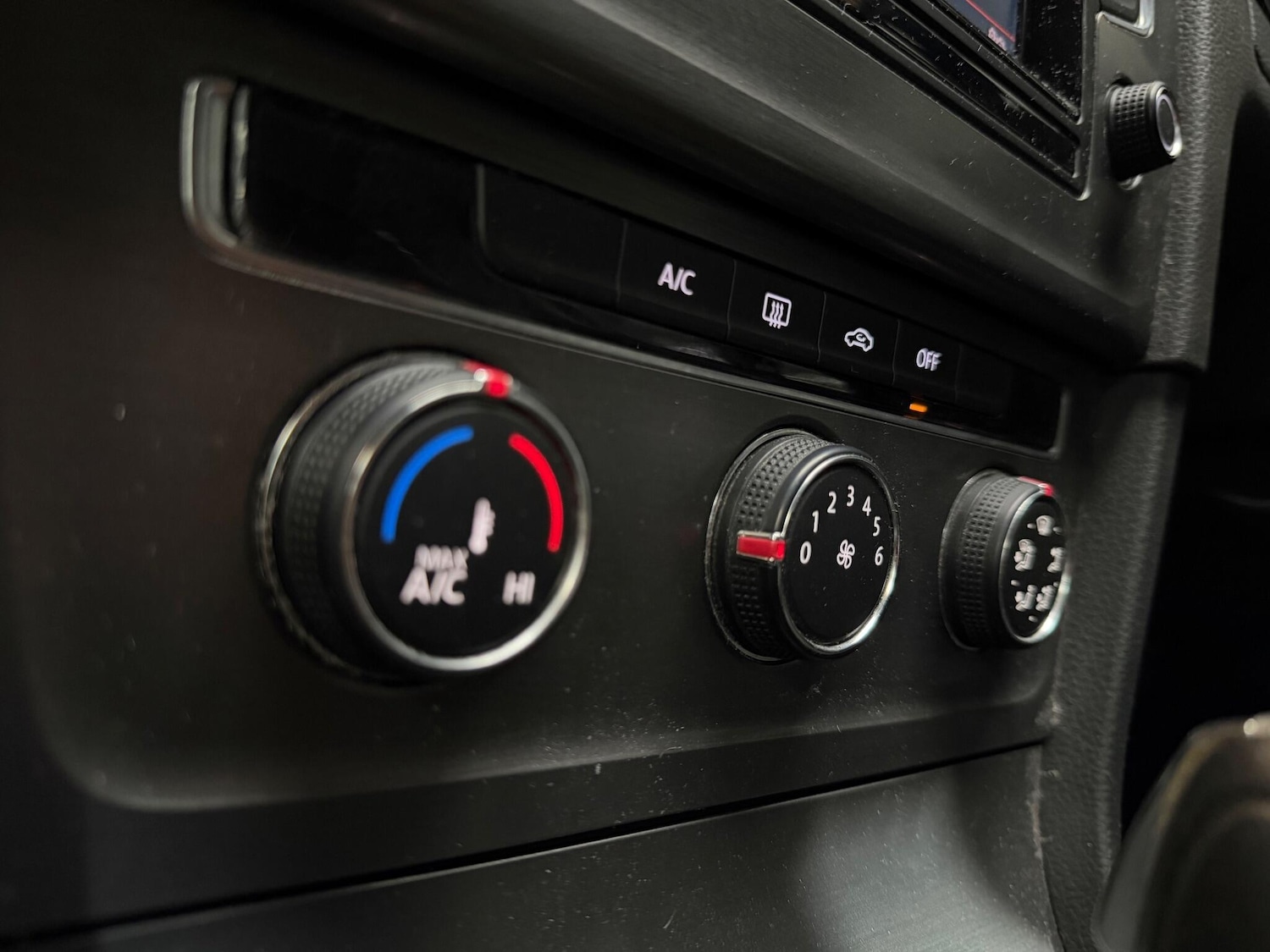 Used Volkswagen Golf 2013 for sale - 76899701: Photo 47