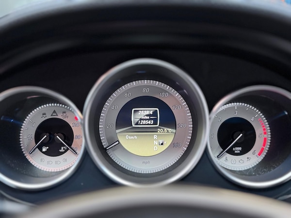 Used Mercedes-Benz CLS 2011 for sale - 75302217: Photo 15