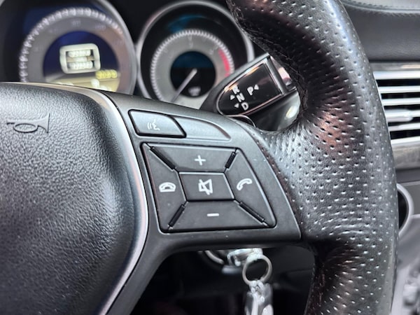 Used Mercedes-Benz CLS 2011 for sale - 75302217: Photo 19