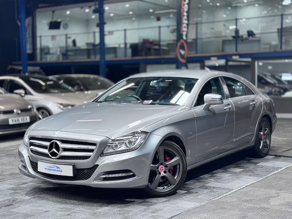 Used Mercedes-Benz CLS 2011 for sale - 75302217: Photo 1