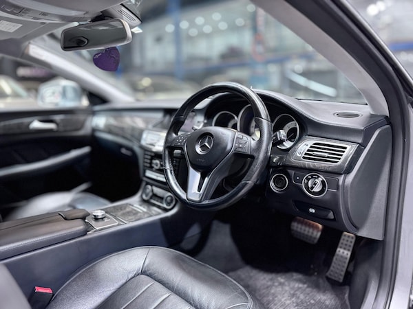 Used Mercedes-Benz CLS 2011 for sale - 75302217: Photo 22