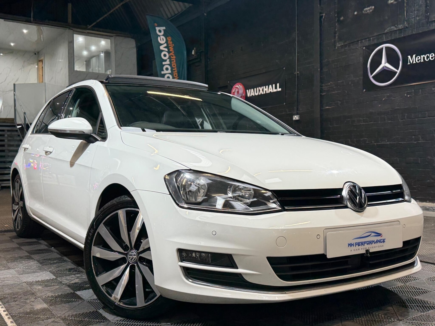 Used Volkswagen Golf 2017 for sale - 76473060: Photo 10