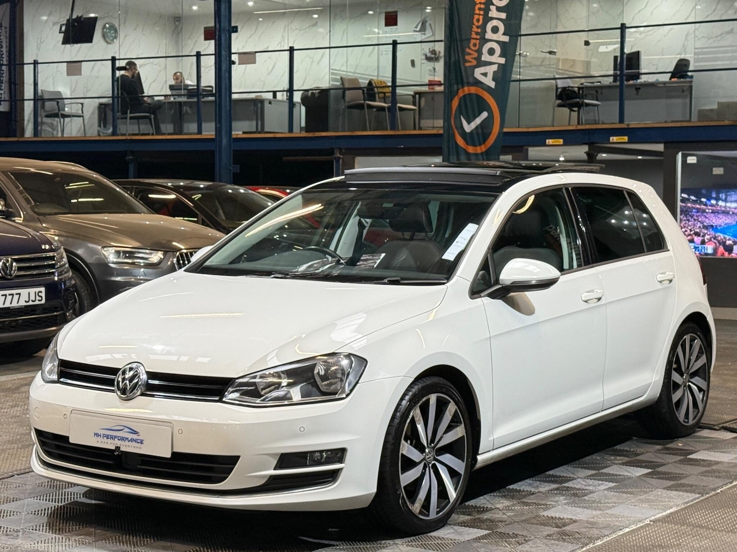 Used Volkswagen Golf 2017 for sale - 76473060: Photo 22