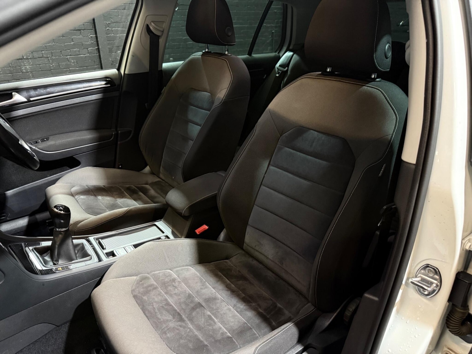 Used Volkswagen Golf 2017 for sale - 76473060: Photo 30