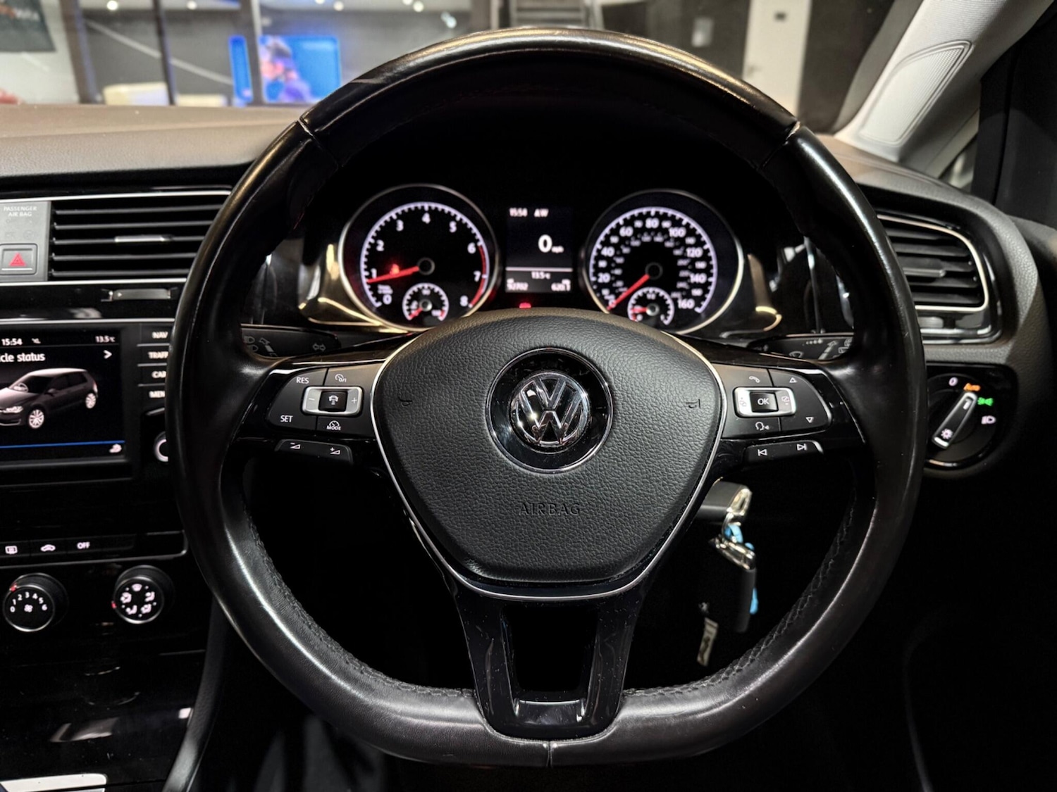 Used Volkswagen Golf 2017 for sale - 76473060: Photo 47