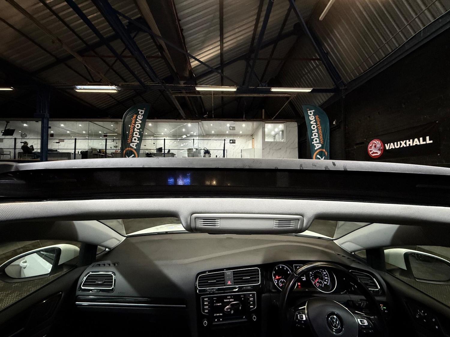 Used Volkswagen Golf 2017 for sale - 76473060: Photo 52