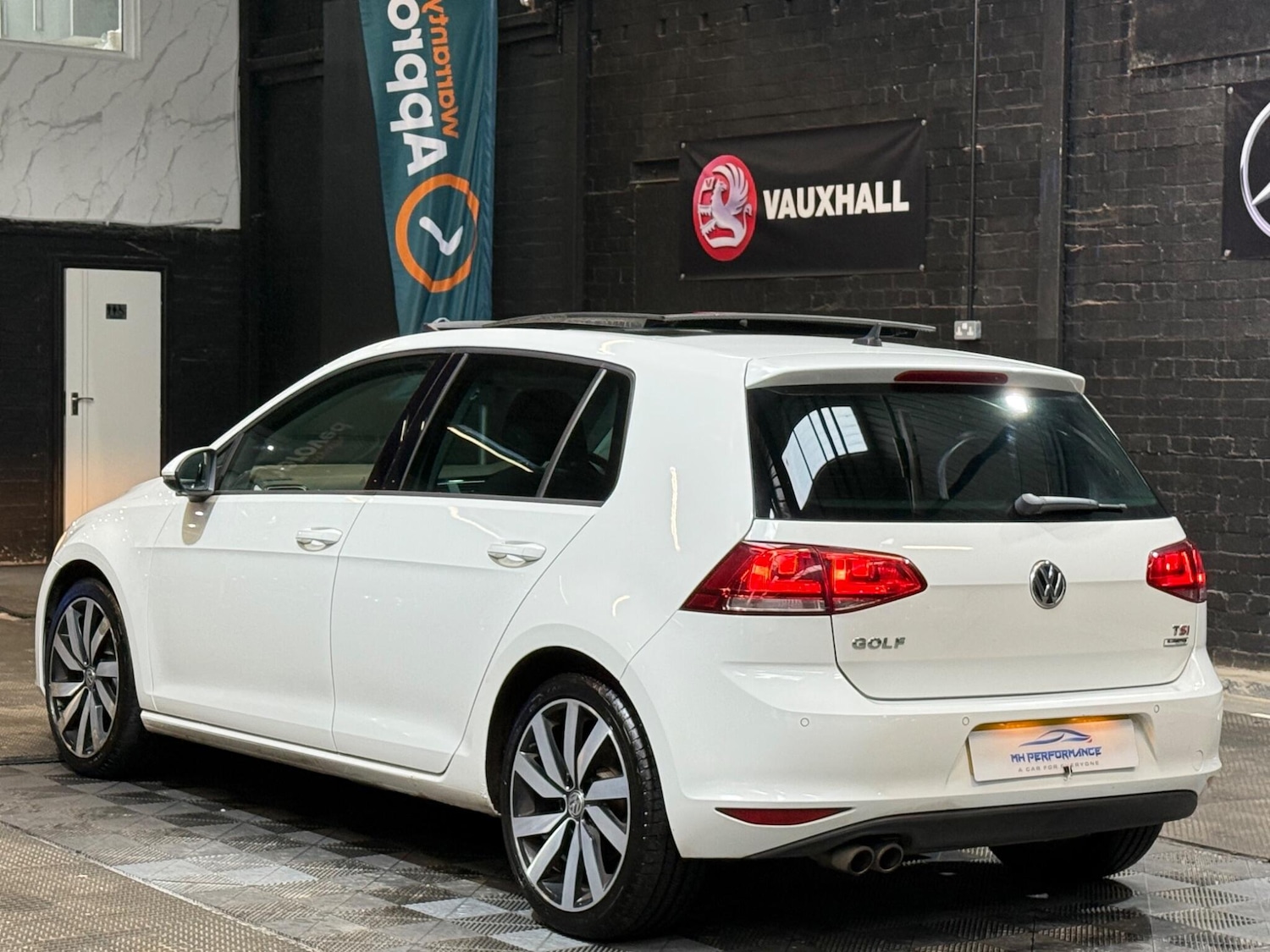 Used Volkswagen Golf 2017 for sale - 76473060: Photo 6
