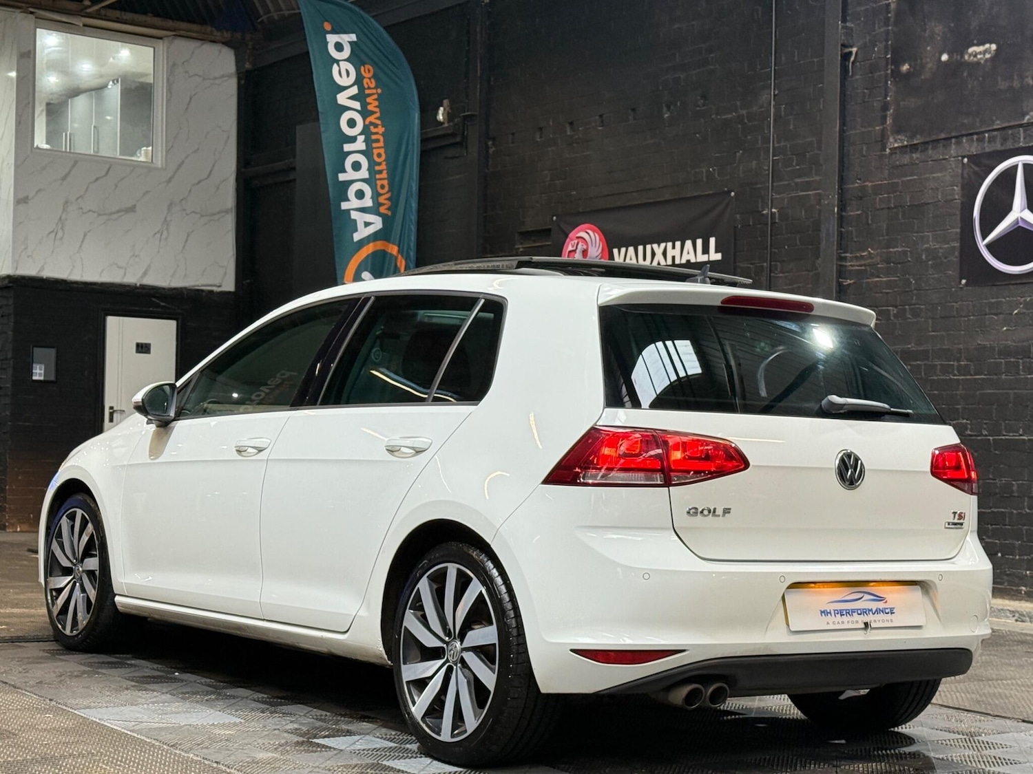 Used Volkswagen Golf 2017 for sale - 76473060: Photo 60