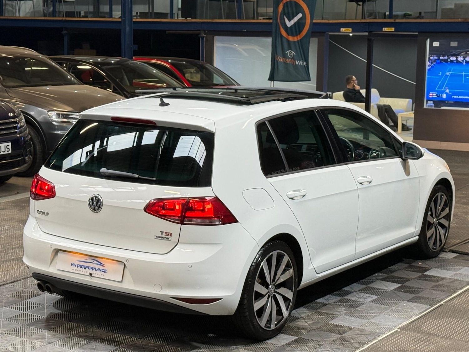 Used Volkswagen Golf 2017 for sale - 76473060: Photo 65