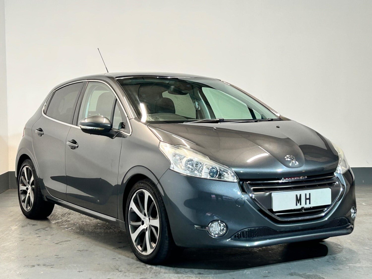 Peugeot 208 Active - Féline