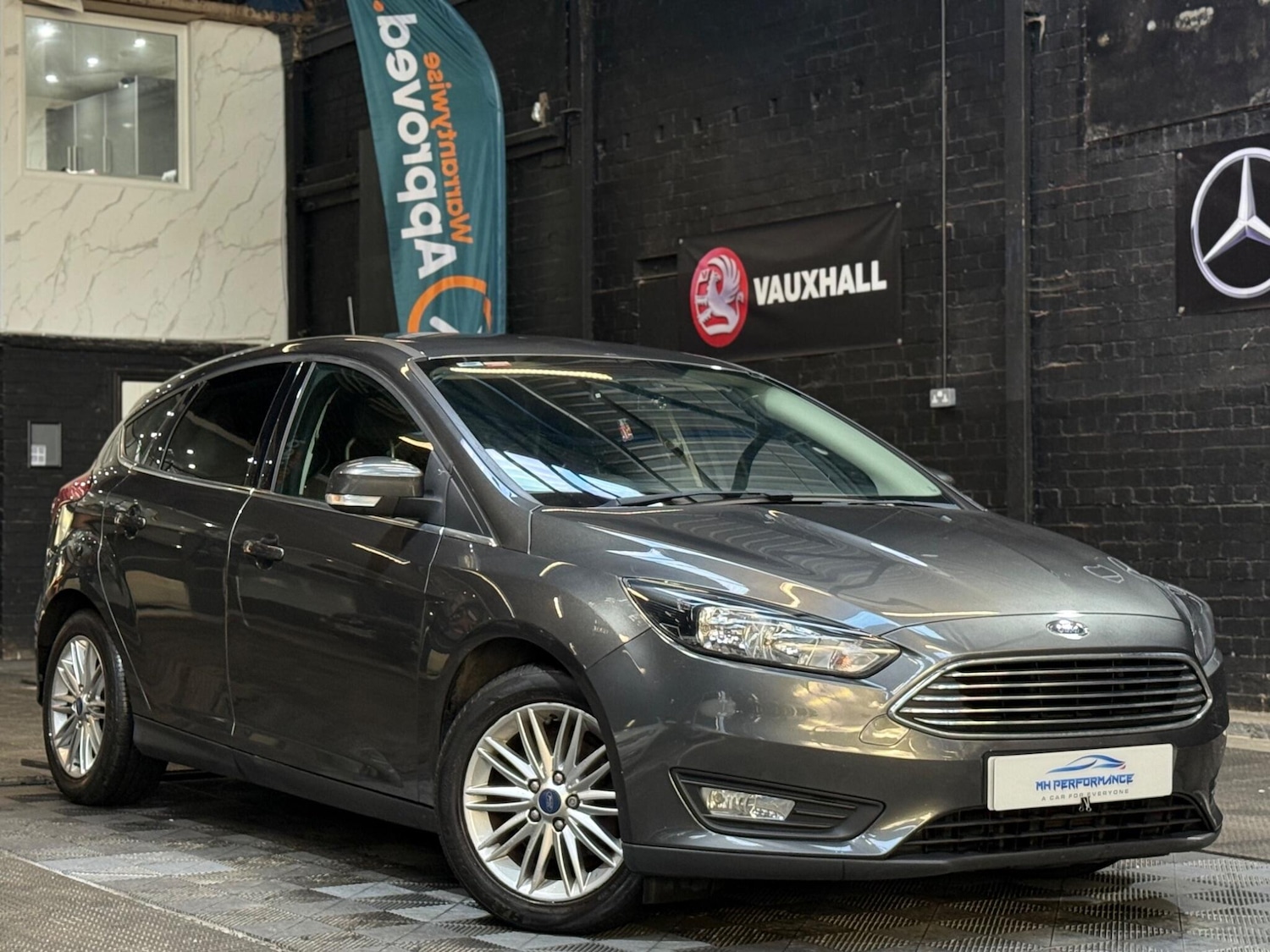Used Ford Focus 2017 for sale - 75990371: Photo 3