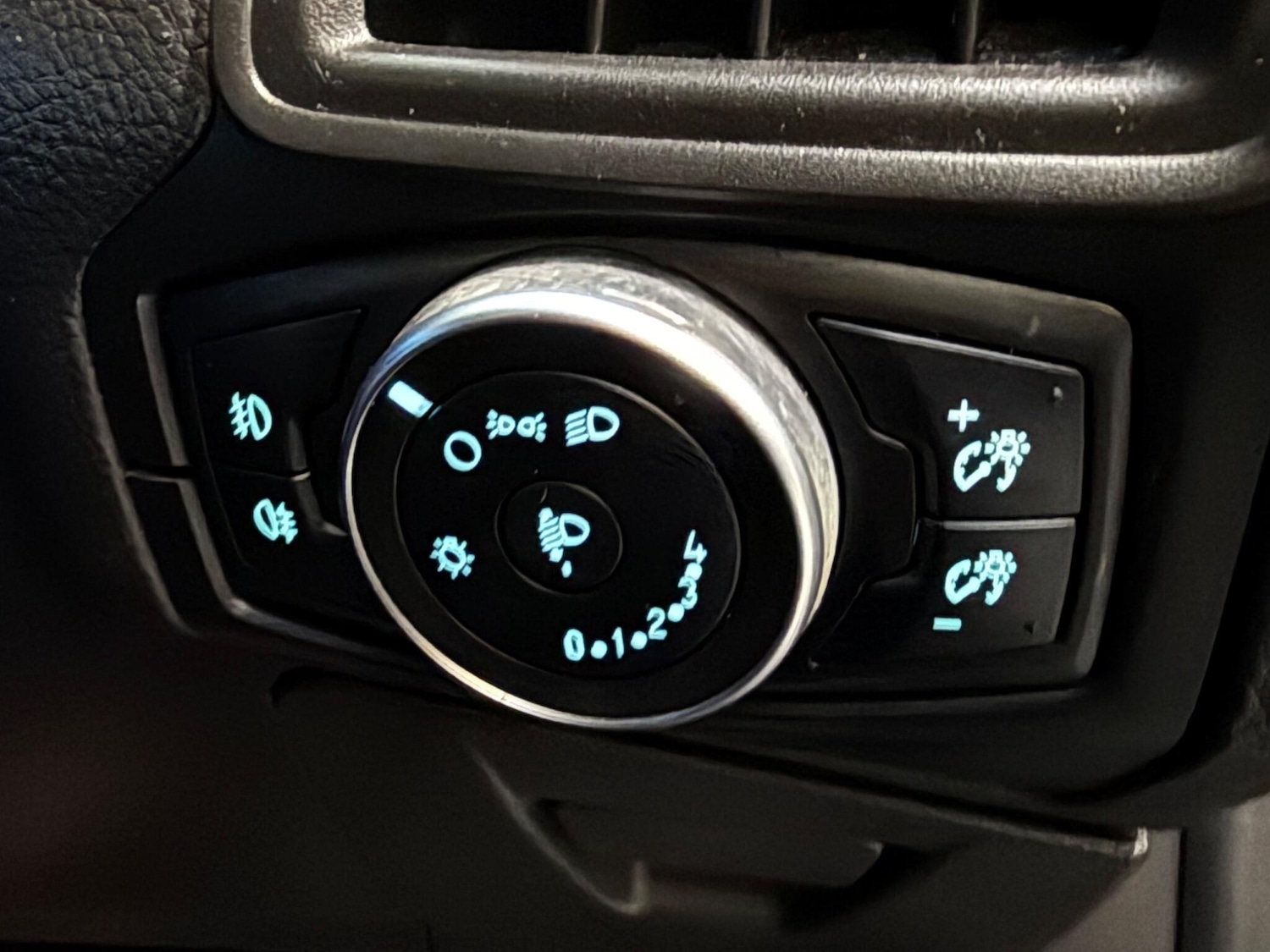 Used Ford Focus 2017 for sale - 75990371: Photo 30