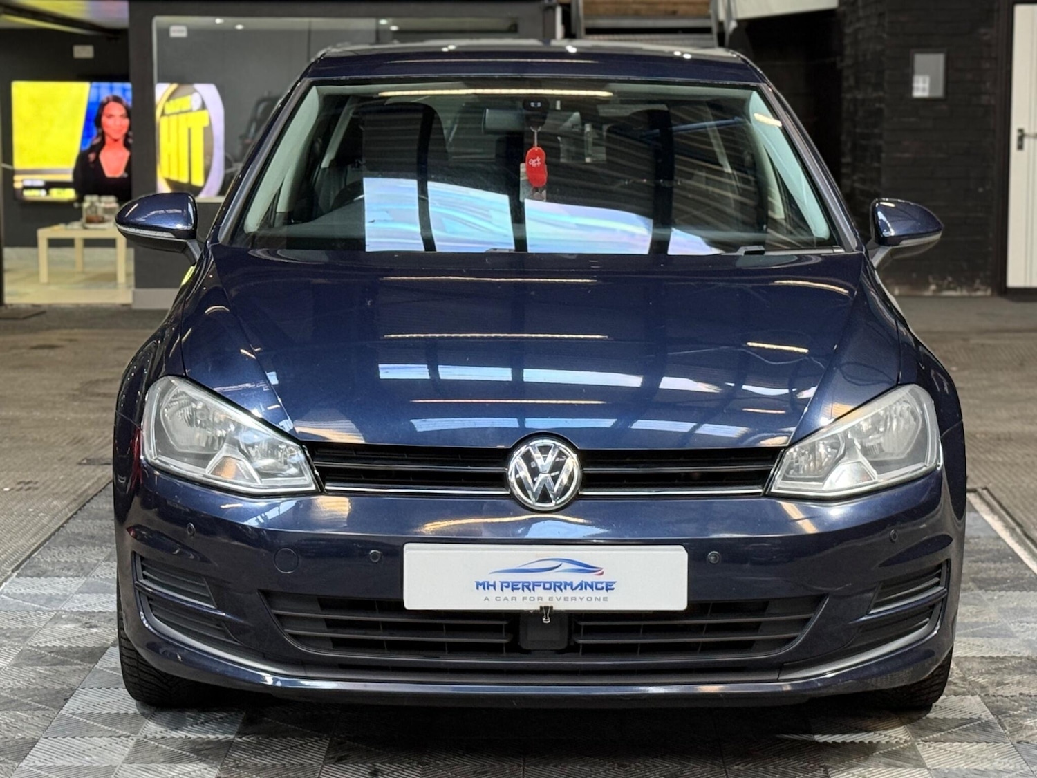 Used Volkswagen Golf 2014 for sale - 76645895: Photo 2