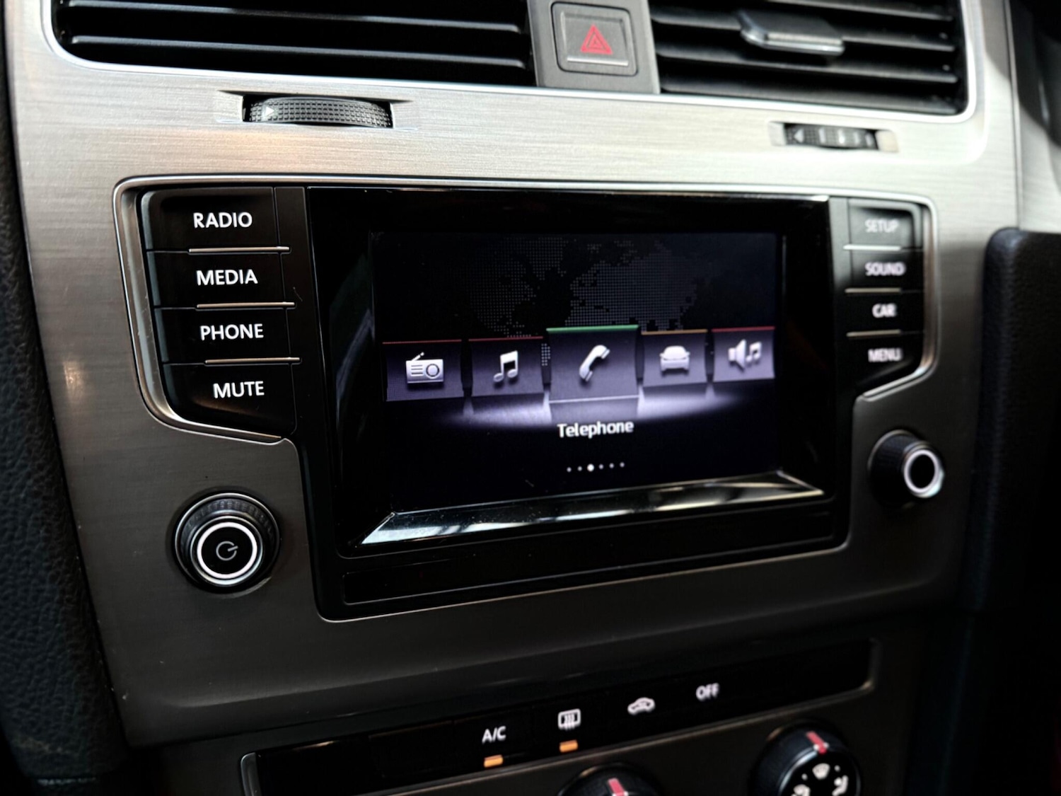 Used Volkswagen Golf 2014 for sale - 76645895: Photo 32