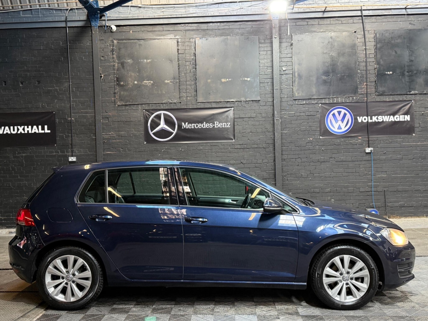 Used Volkswagen Golf 2014 for sale - 76645895: Photo 8