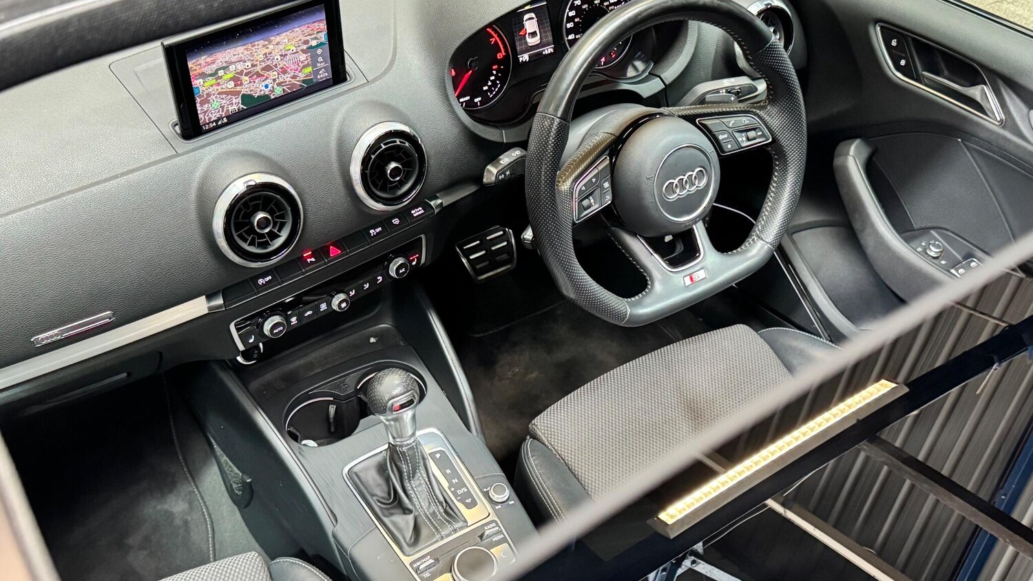 Used Audi A3 2018 for sale - 77853791: Photo 5